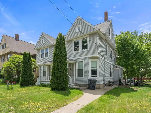 158 Main St, Upton, MA 01568