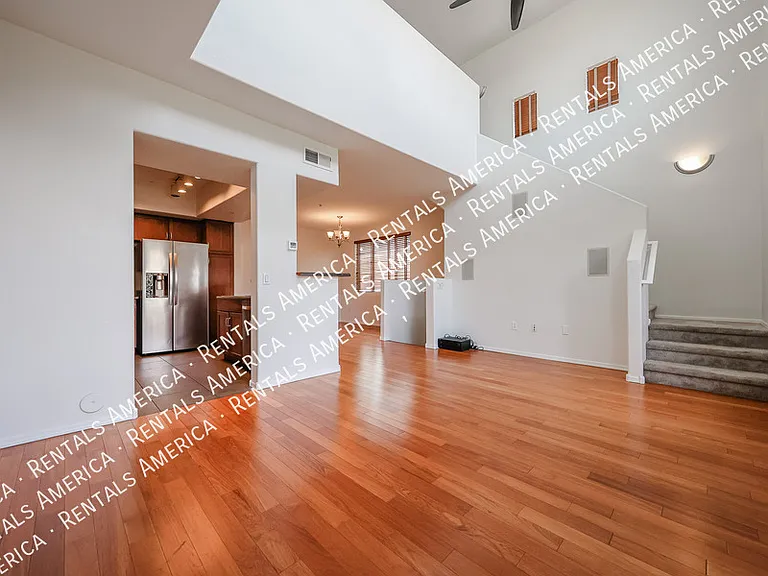 2402 E 5th St #1515 — Photo 13