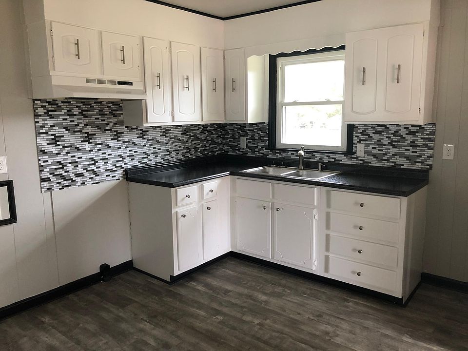 2nd image of 114 Abraham Ave