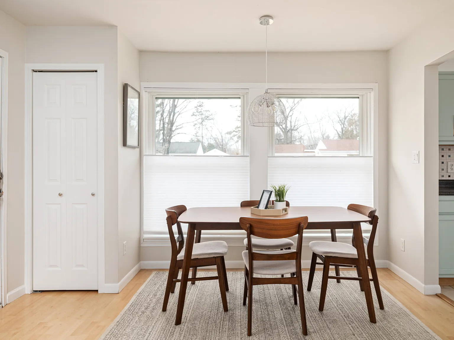 3 bed, 991 sqft, $2,800 — Photo 4