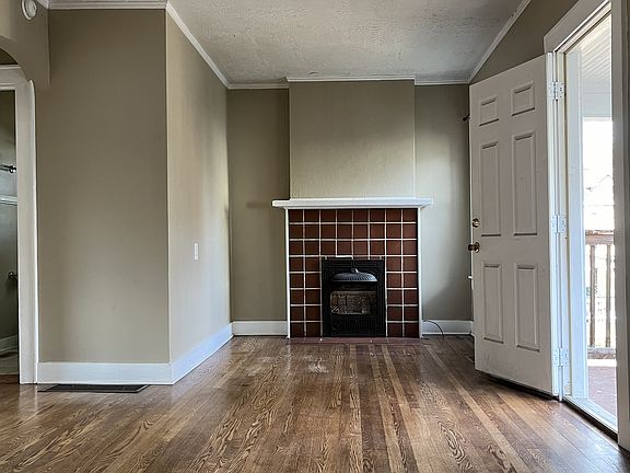 View of Living Room (1)