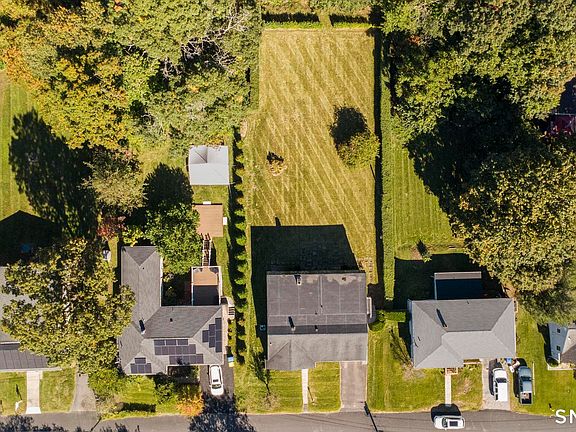 5th image of 60 Venice Avenue