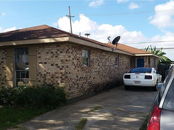 3rd image of 1000-02 Orange Blossom Ln