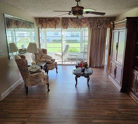 3rd image of 625 Pines Knoll #B