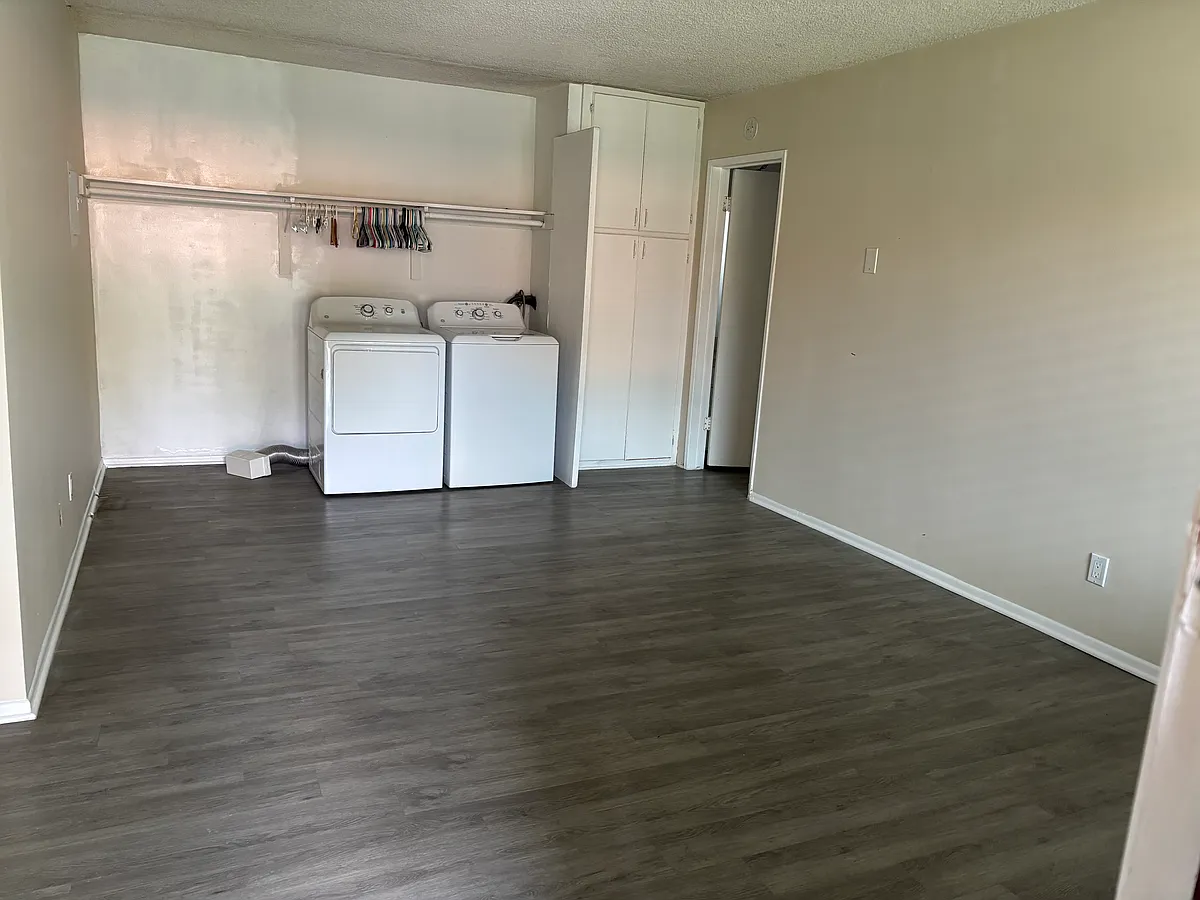 Building Photo - 555 S La Veta Park Cir #238