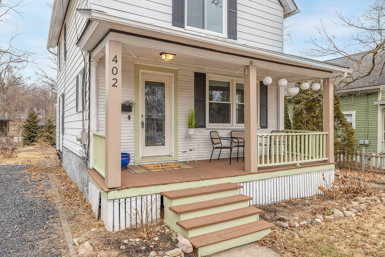 402 Hiscock St photo 1