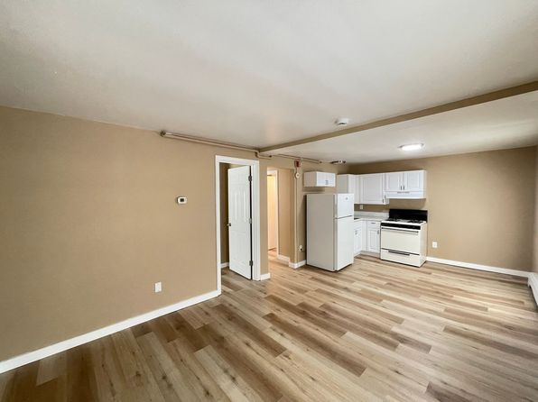 98 Main St #5
