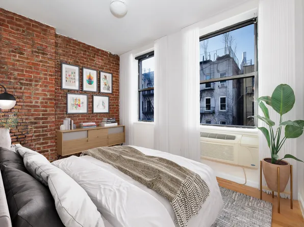 418 W 49th St, New York, NY