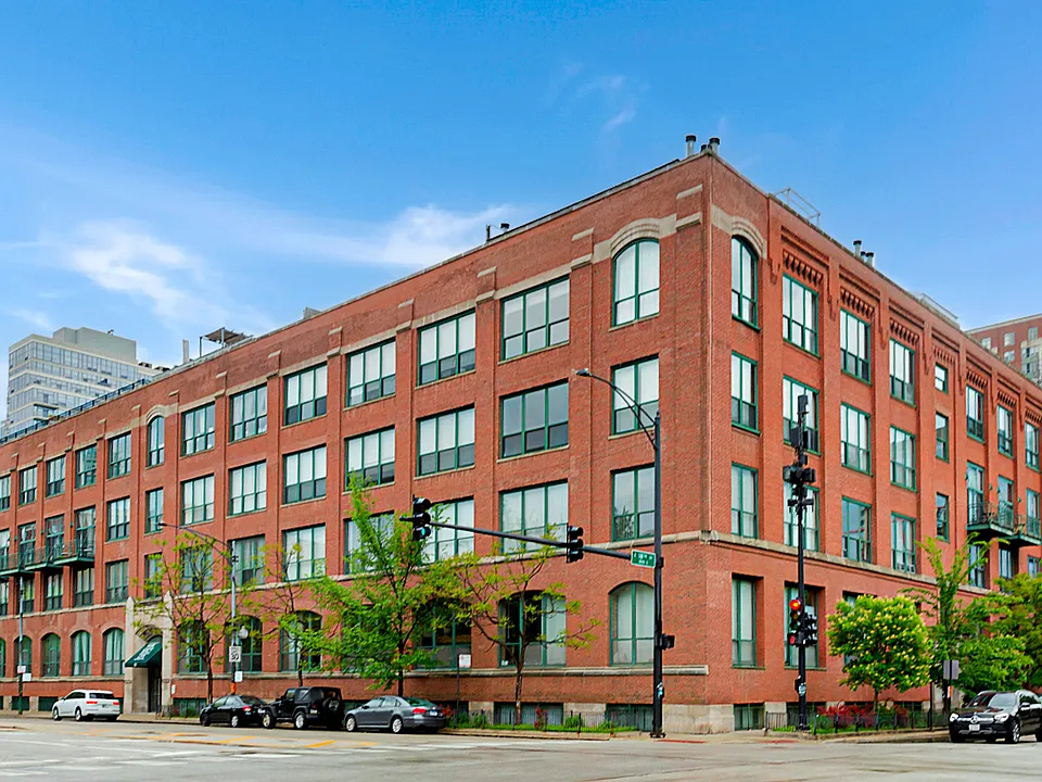 1727 S Indiana Ave #316