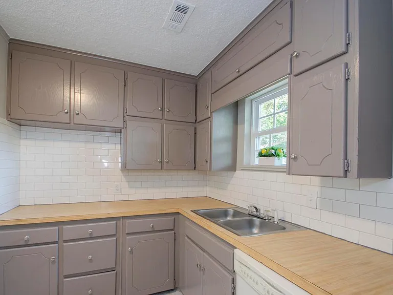 7122 E Latimer Pl — Photo 9
