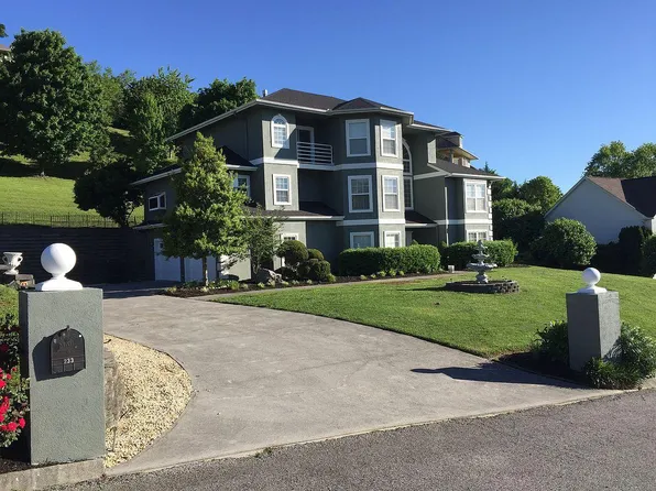 233 Lexington Pl, Sevierville, TN 37862
