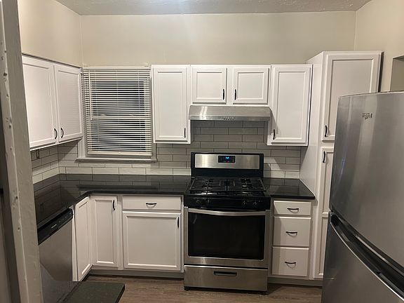 4th image of 1294 Fry Ave