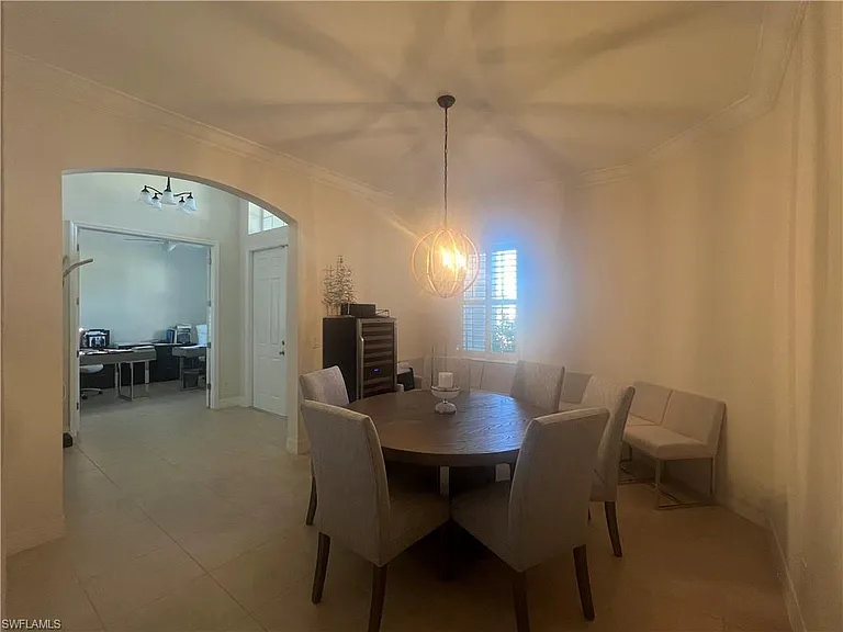 6853 Il Regalo Cir — Photo 6