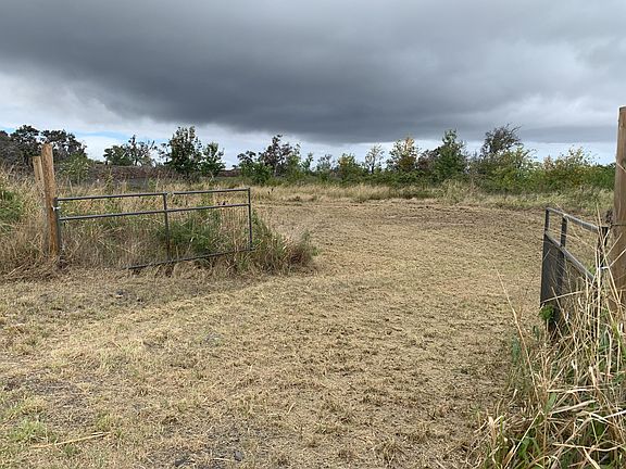 2nd image of 92-8479 Mamalahoa Hwy Lot 1