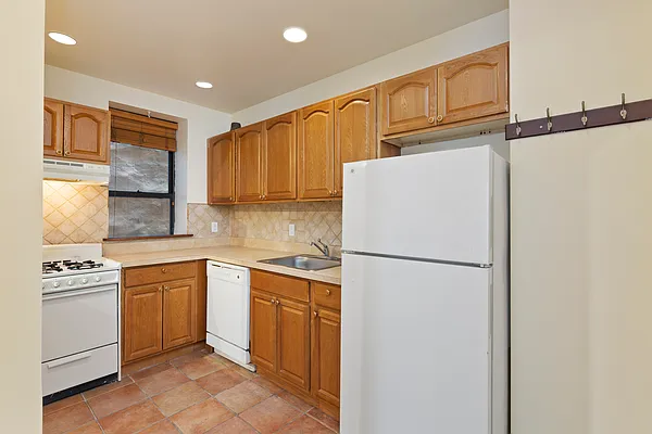 Rented by ZENYC LLC | media 14