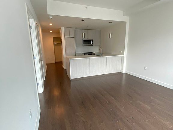 4th image of 34-32 35th St #6-D