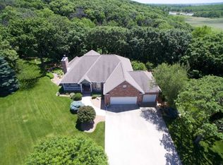 11053 Fontanelle Oaks Ln, Nickerson, NE 68044