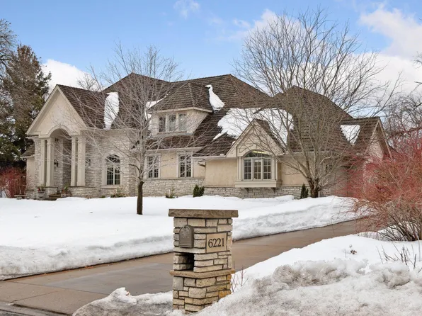 6221 Parkwood Rd, Edina, MN 55436