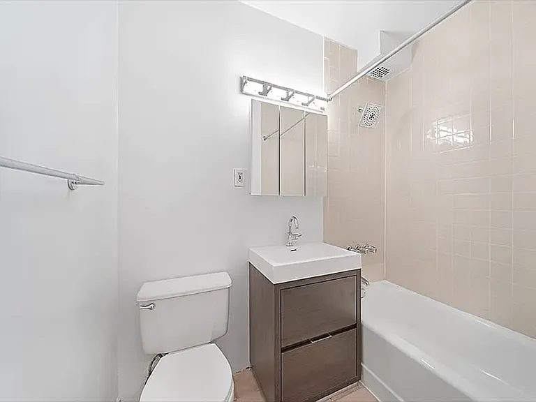 417 E 83rd St #4D — Photo 4