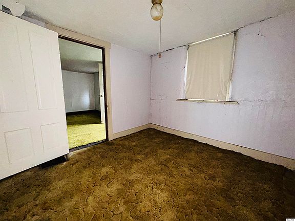 11th image of 2280 Brownsville Rd