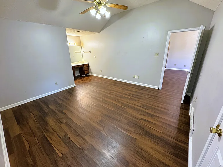 2819 Hidden Creek Cv — Photo 5