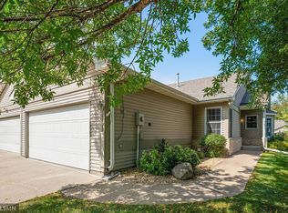 2123 Southwind Rd, Maplewood, MN 55109