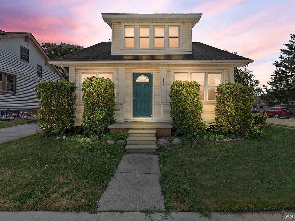 1st image of 22404 Virginia Ave