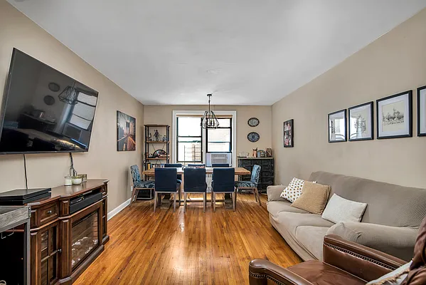 Sold by Ilite Realty Inc | media 1