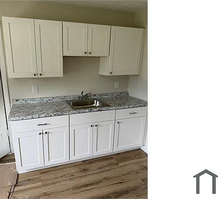 2 bed, 700 sqft, $1,350 — Photo 2
