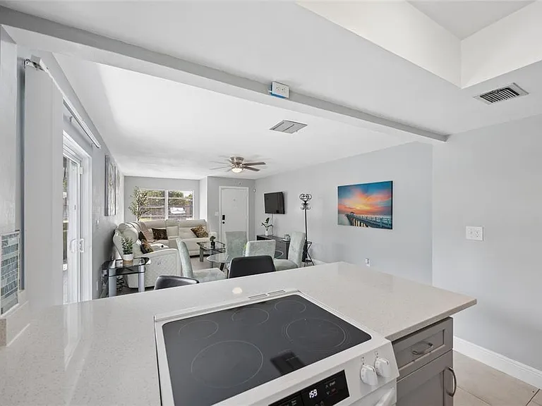 536 Hibiscus Way #7-B — Photo 11