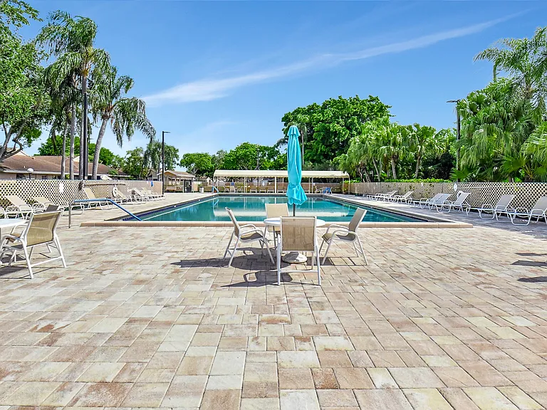 8256 Summerbreeze Ln — Photo 45