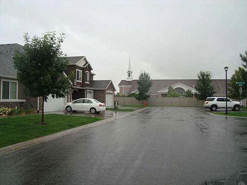 2nd image of 925 Berkeley Dr