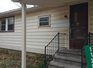 1129 Mt Tom Rd, East Stroudsburg, PA 18301