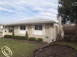 2nd image of 25320 Madden St