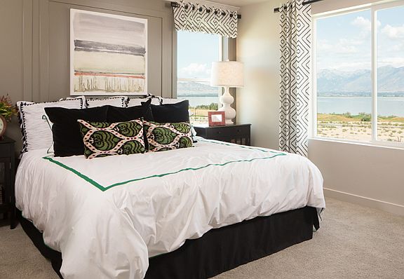 Woodside Homes - Amesbury - Model Home