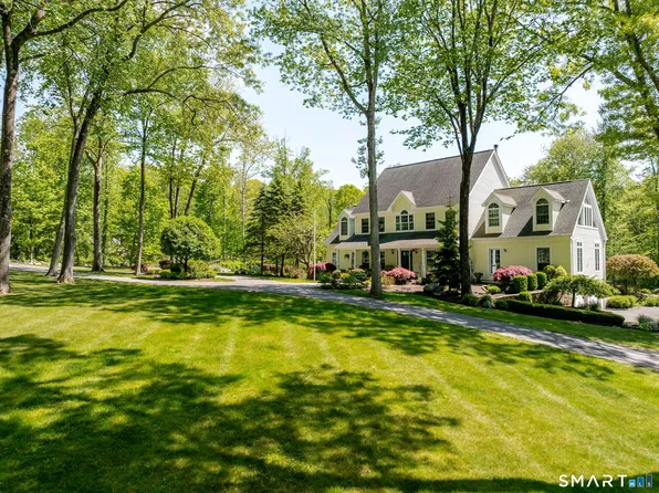 31 Aunt Pattys Lane West, Bethel, CT 06801