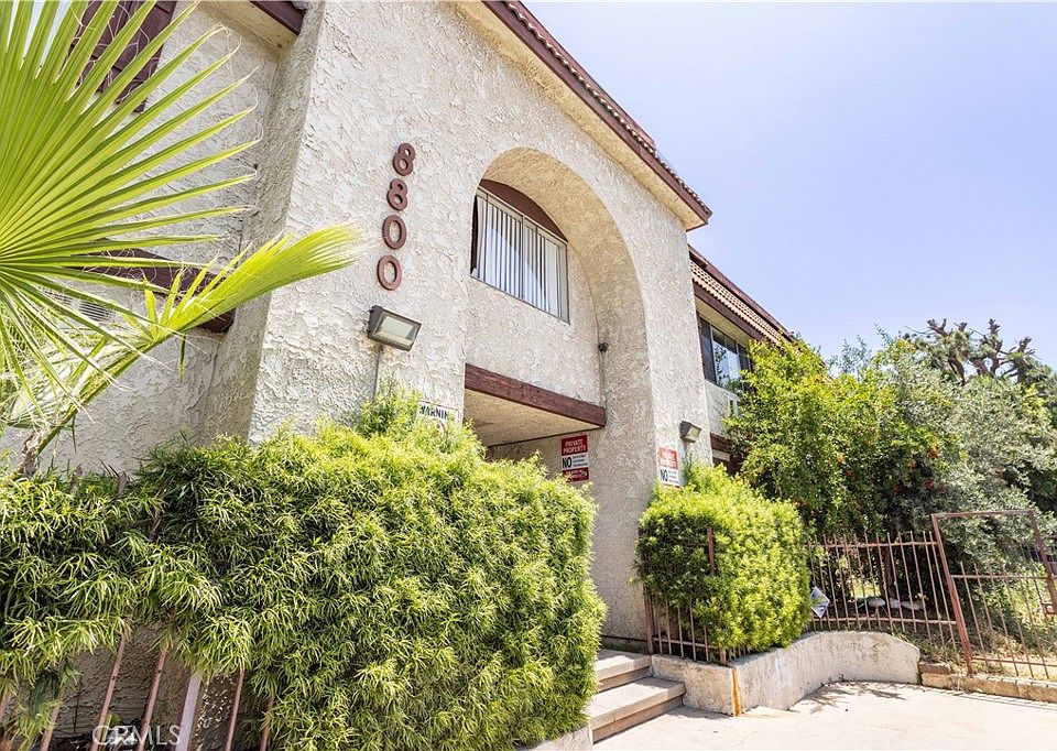 1st image of 8800 Cedros Ave APT 121