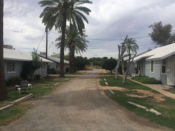 3rd image of 2928 W Orangewood Ave