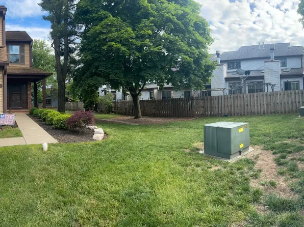 82 Bayberry Dr, Somerset, NJ 08873