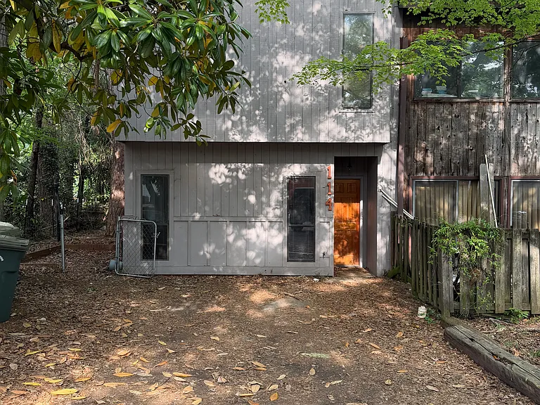 114 Houston St — Photo 1