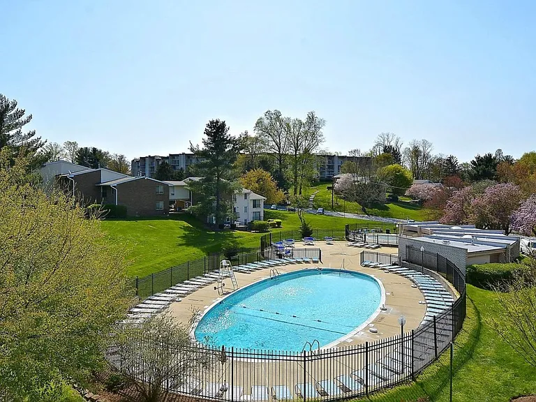2517 Baltimore Rd #2 — Photo 37