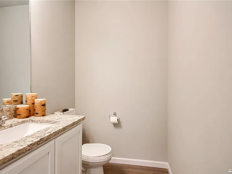 1348 N Lafayette Ave — Photo 4