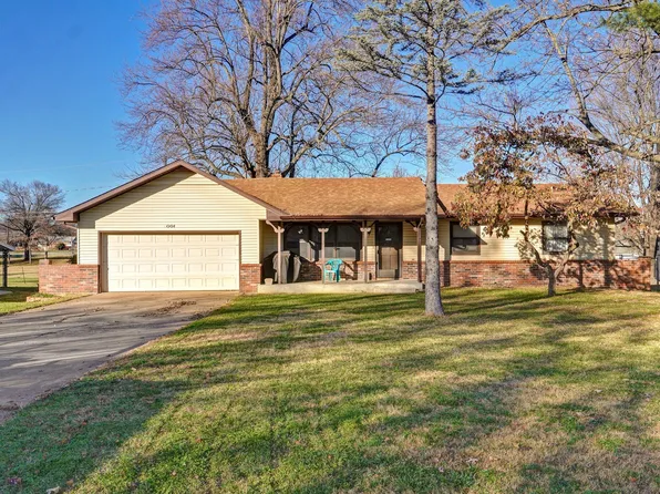 4001 W Dover Street, Springfield, MO 65802