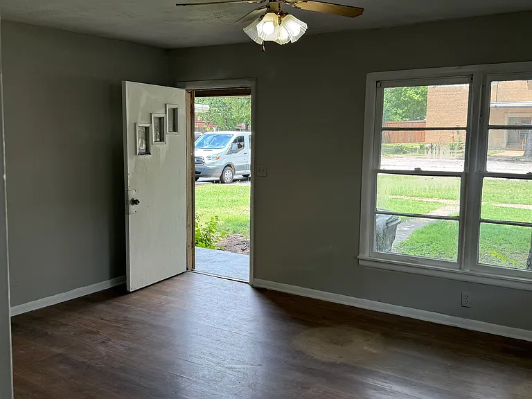 803 Cherry St — Photo 17