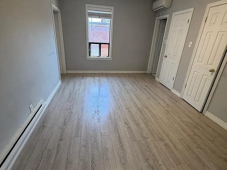 677 Durie St #4 — Photo 8
