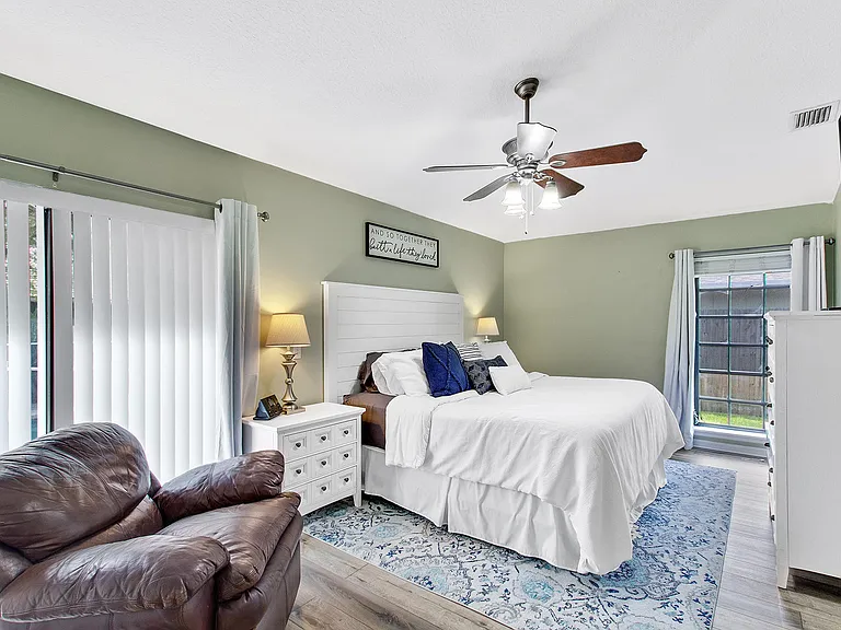 912 Blueberry Dr — Photo 11