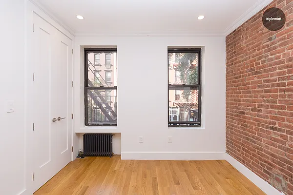 Rented by Nooklyn NYC LLC | media 7