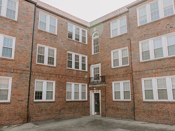 2nd image of 747 Westwood Dr #45-2E
