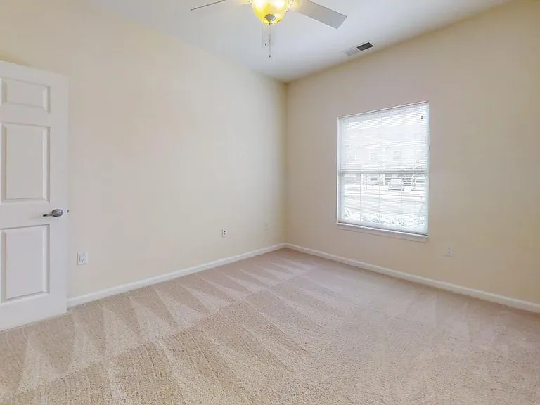 Windsor West | Specials Available — Photo 30