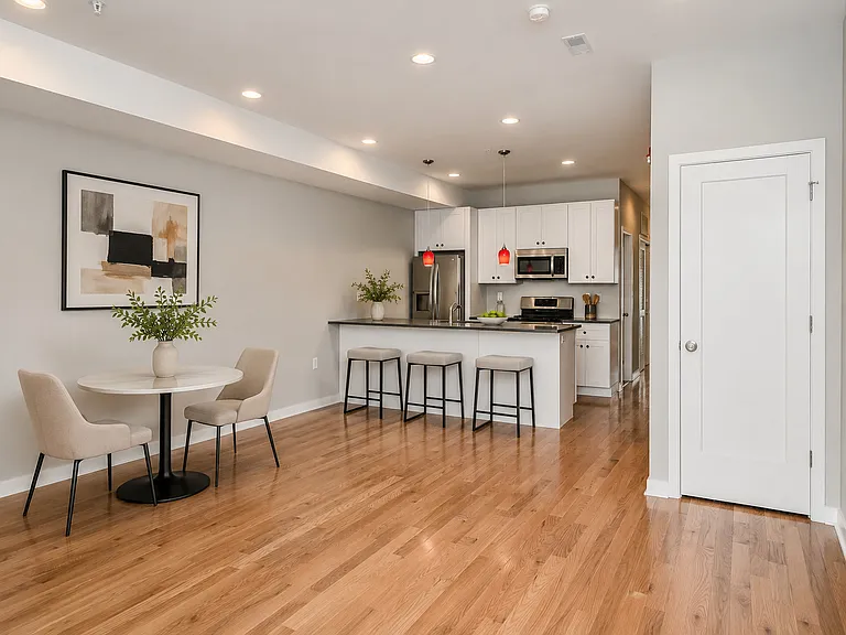 1735 Brandywine St #2 — Photo 3